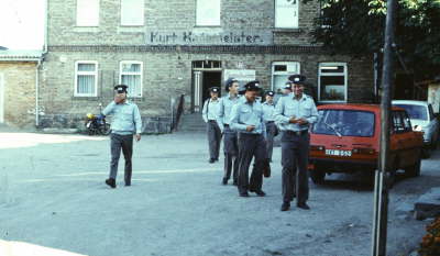 Bausoldaten mit Unteroffizier Ebert
